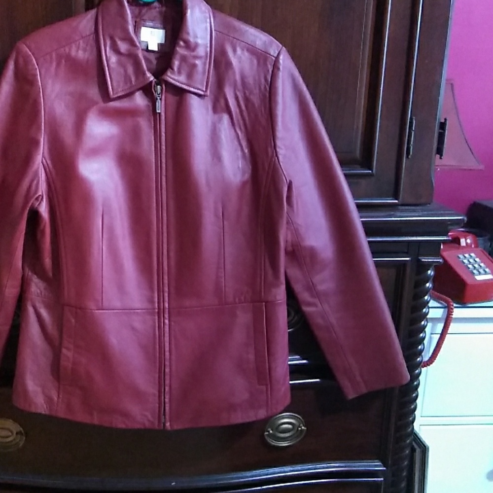Apt 9 lambskin leather burgundy jacket